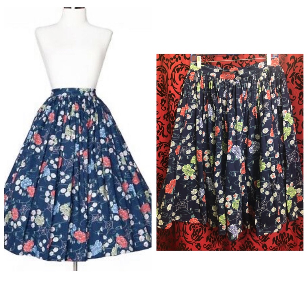*SOLD* PUG Floral spiderweb Jenny
GUC 
Waist 15
